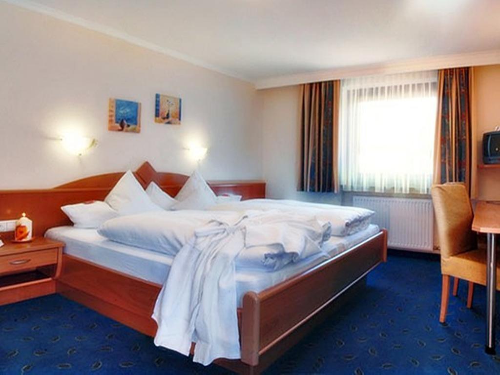 Zeitlos Apartments جيرلوس الغرفة الصورة