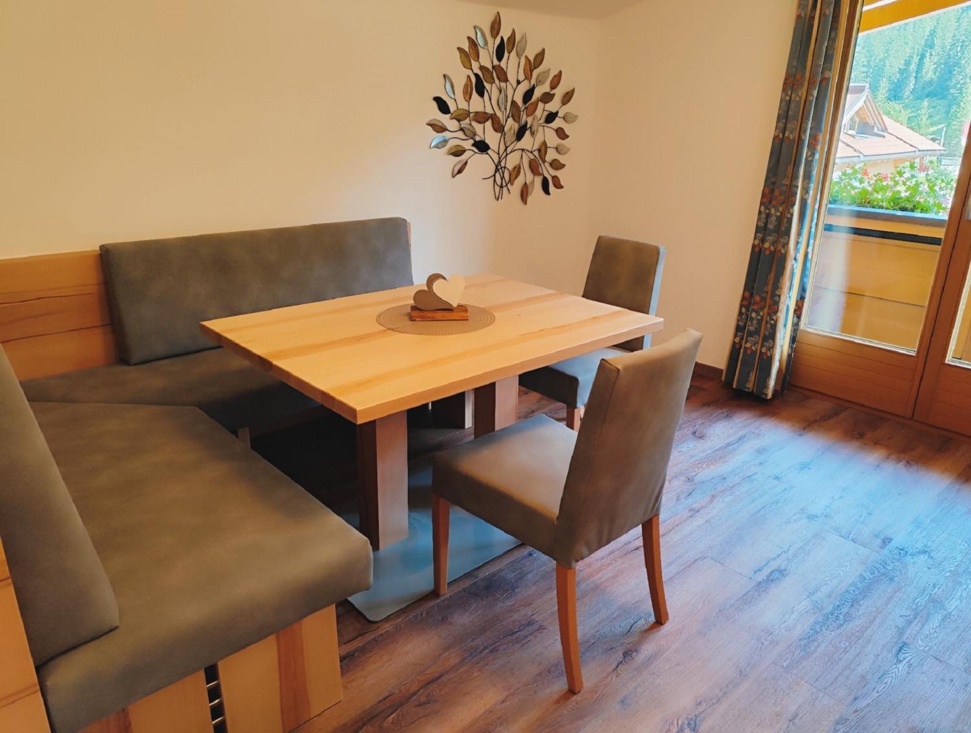 Zeitlos Apartments جيرلوس الغرفة الصورة